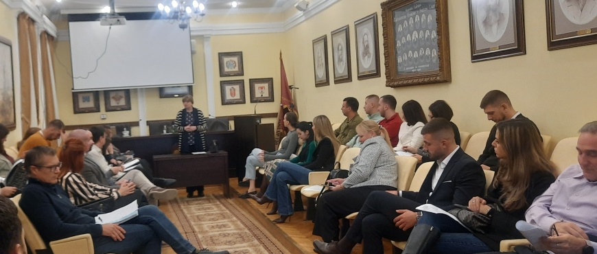 Малолетници као учиниоци кривичних дела и малолетна лица оштећена кривичним делом