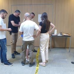Интерактивна радионица на тему нових приступа у изузимању микротрагова приликом форензичке обраде лица места