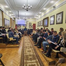 Малолетници као учиниоци кривичних дела и малолетна лица оштећена кривичним делом 1