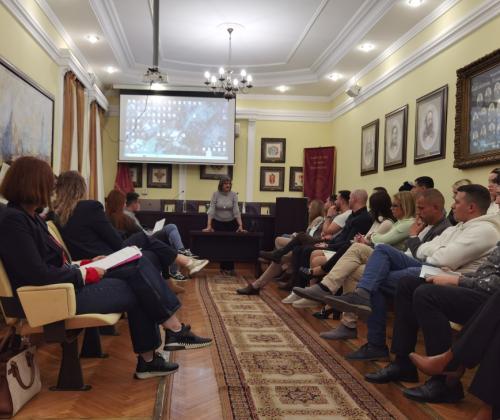 Малолетници као учиниоци кривичних дела и малолетна лица оштећена кривичним делом